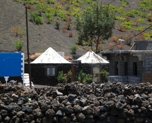 Découverte des Salines de São Jorge, du centre historique de Mosteiros, Cova Figueira, Espigão et le volcan Pico de Fogo