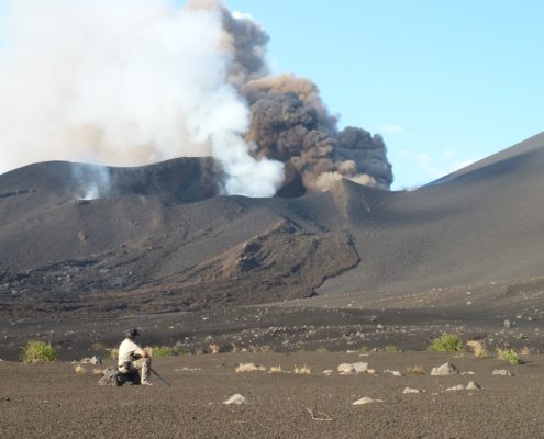 Accompagné d’un guide spécialisé, randonnée jusqu’au cratère de l'île de Fogo formé par l’éruption de 2014
