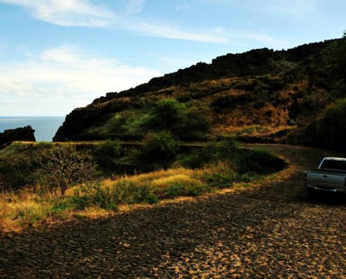 Belle aventure en 4×4 à travers des pistes en terre battue à la rencontre de villages isolés et de paysages volcaniques de l'île de Santo Antão