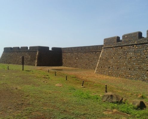 Fort de São Filipe sur l'île de Santiago, construit pour contrer les attaques des pirates et vue panoramique sur la vallée de Ribeira Grande, où se trouve Cidade Velha